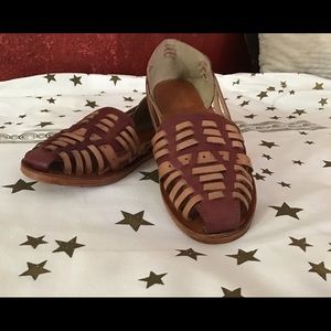 Leather sandals size 6